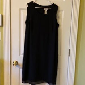 Studio C plus  18 w black sleeveless